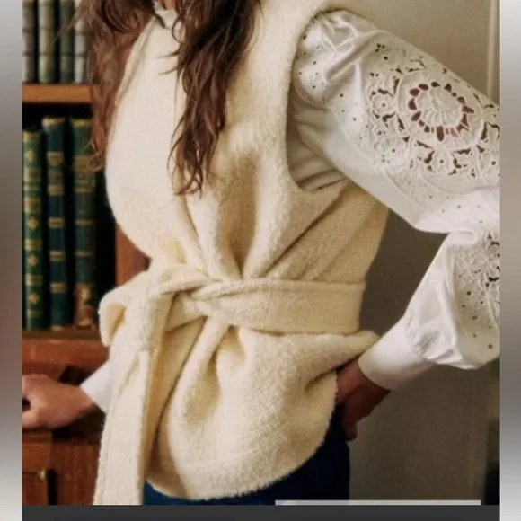SEZANE Sebastine Quiet Luxury Cream Sleeveless Belted Wool Jacket NWT Size 8 - Picture 2 of 10